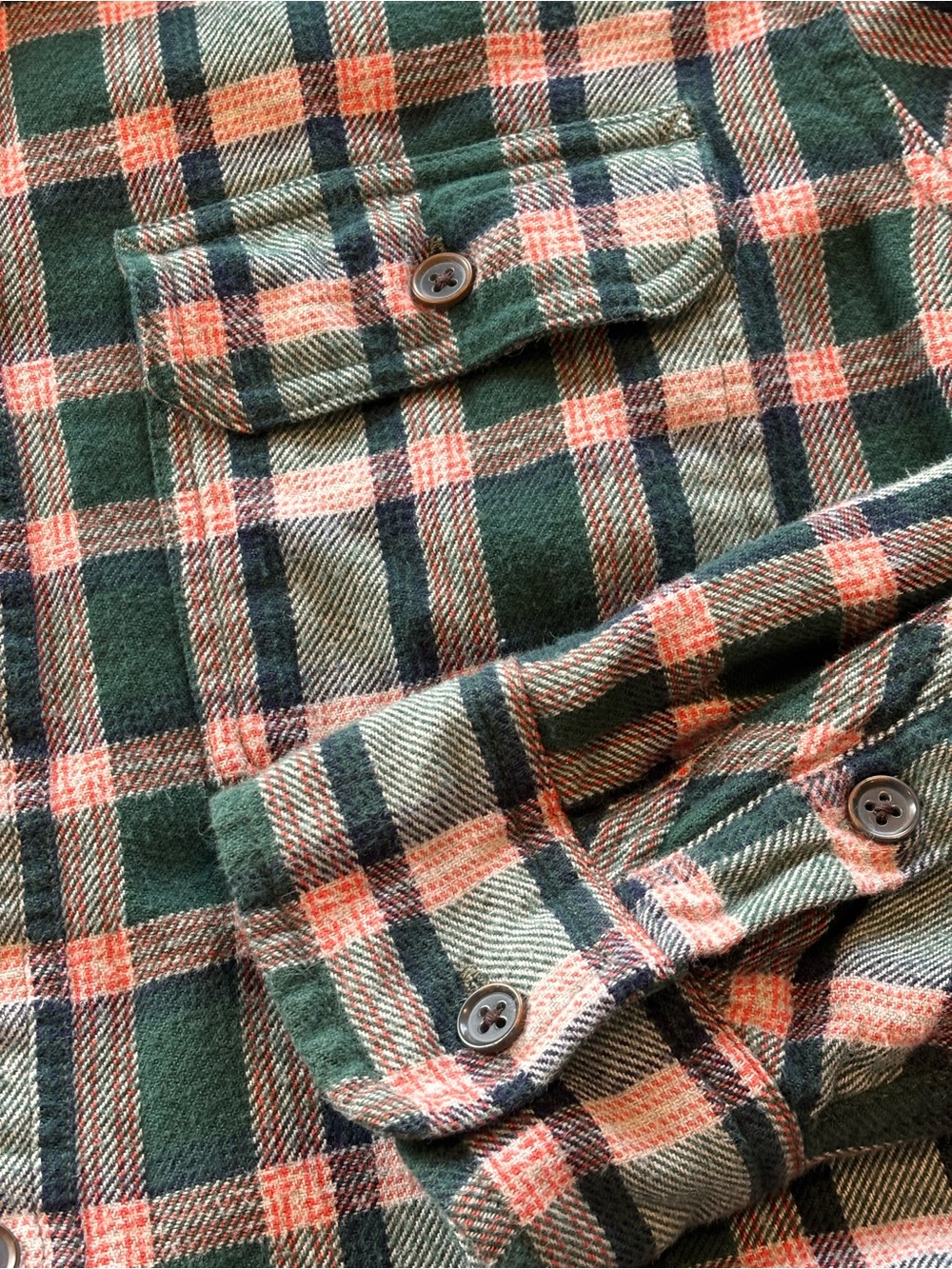 GAP & PENDLETON Men's Green & Pink Plaid Button-Up Shirt Medium Regular - Picture 10 of 10